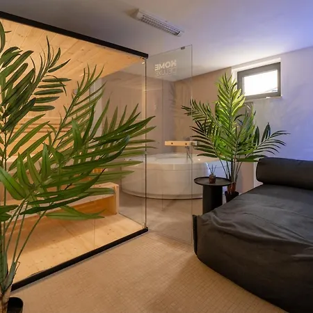 Urban D8 With Swimming Pool And Sauna Villa