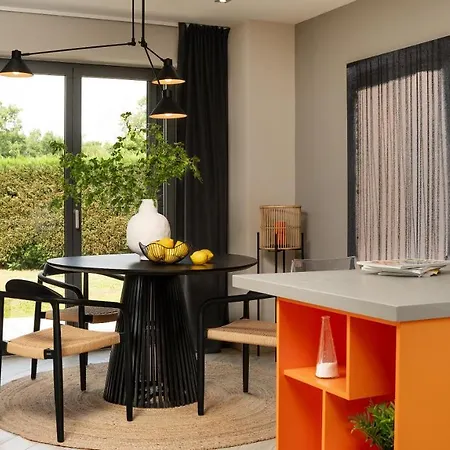빌라 Urban D8 With Swimming Pool And Sauna *