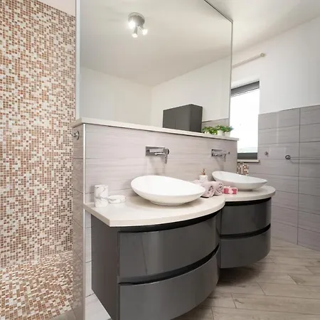 빌라 Urban D8 With Swimming Pool And Sauna