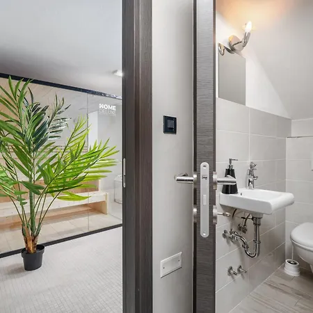 Urban D8 With Swimming Pool And Sauna * 라빈