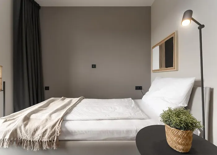 Urban D8 With Swimming Pool And Sauna